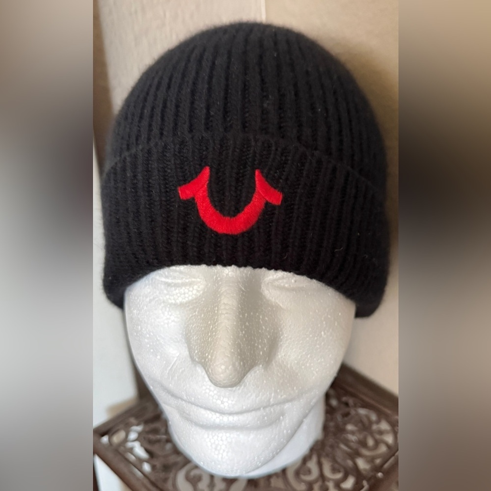 Unisex Knit Beanie Hat True Religion Black & Red One Size